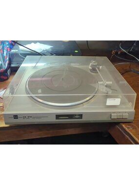 Vintage Dual CS-515 Belt Drive Semi Automatic Turntable in excellent condition